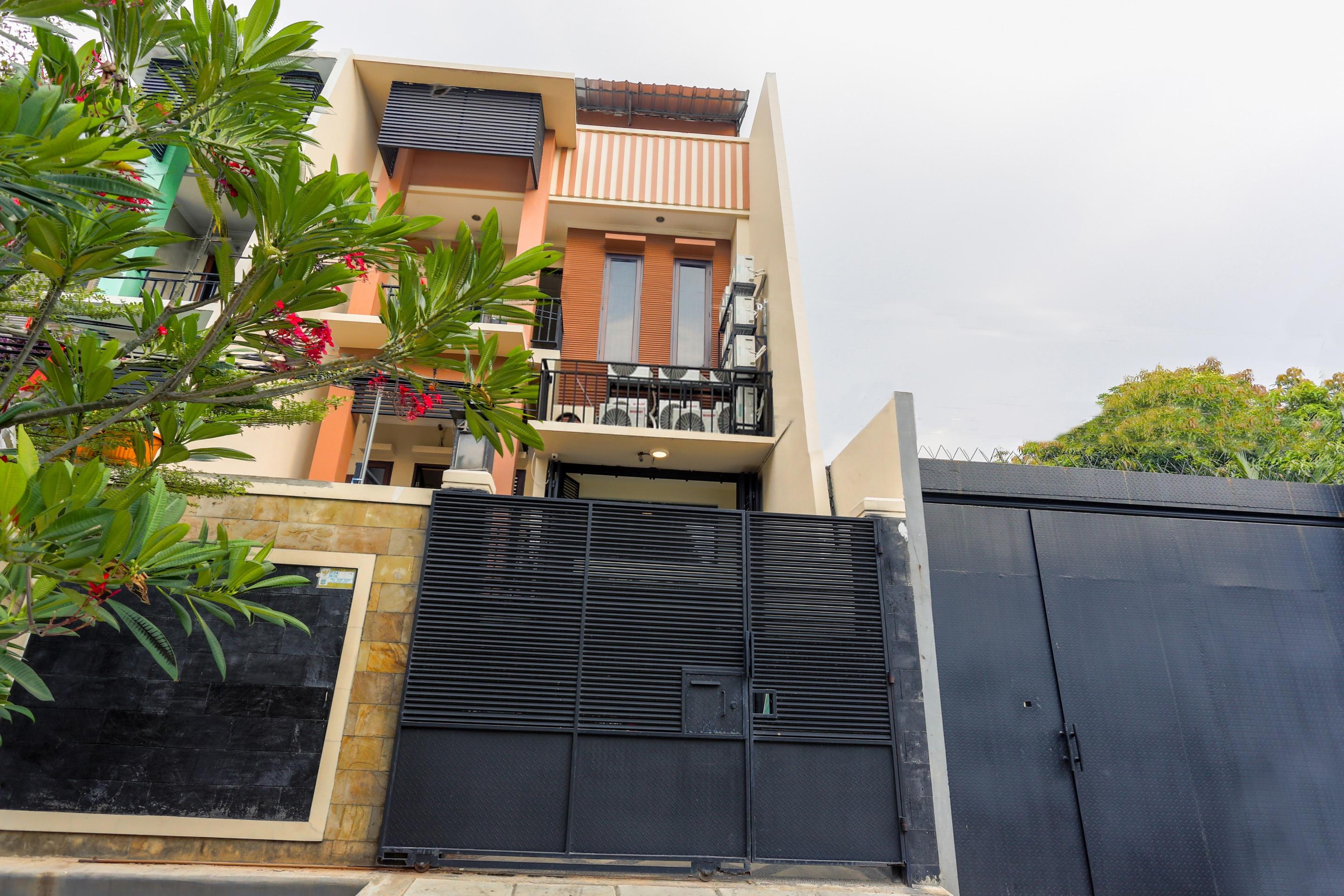 Super Oyo 3109 Point Inn Jakarta Exterior photo